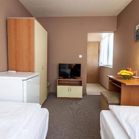 Panorama Top Floor Rooms In Hotel Tundzha Yambol Exterior foto