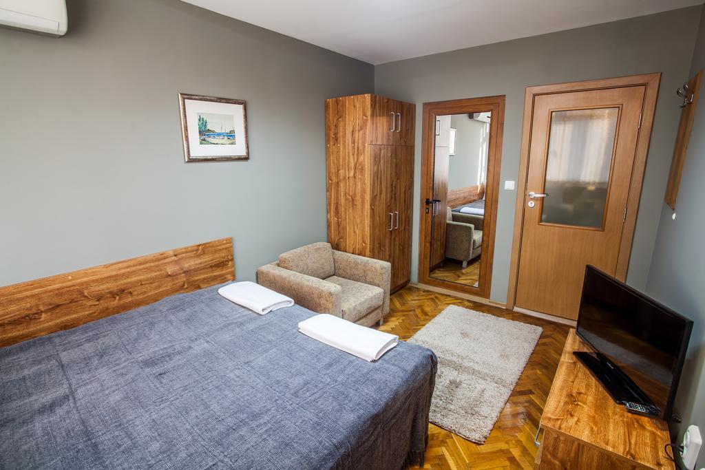 Panorama Top Floor Rooms In Hotel Tundzha Yambol Exterior foto